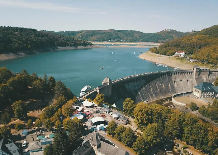 Schoene Aussicht Rot