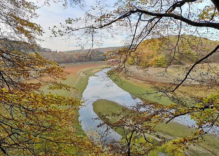 Schoene Aussicht Rot 公寓 *